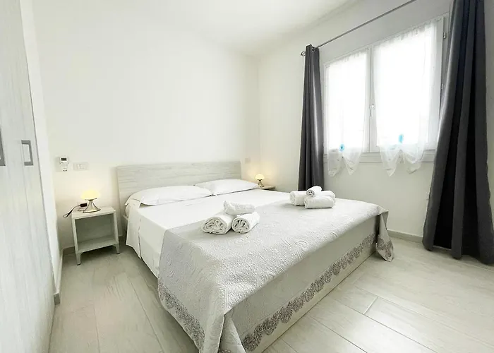 アパート Laureliving Residenza Katia ラ・マッダレーナ